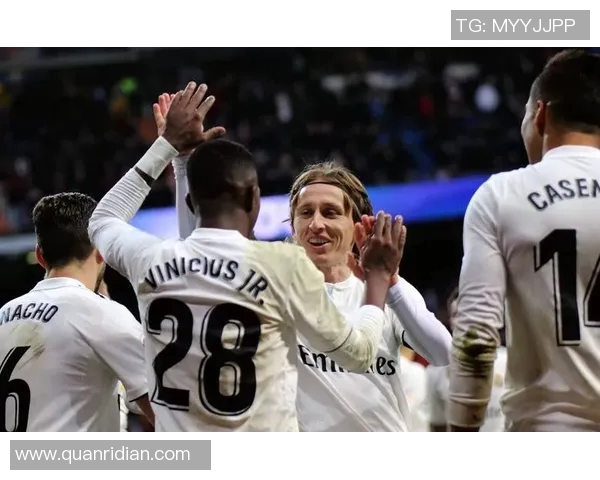 利物浦与皇马巅峰对决足球比赛直播全程回顾与精彩瞬间分析